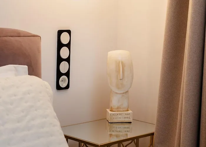 Naxos Elysian Galanado